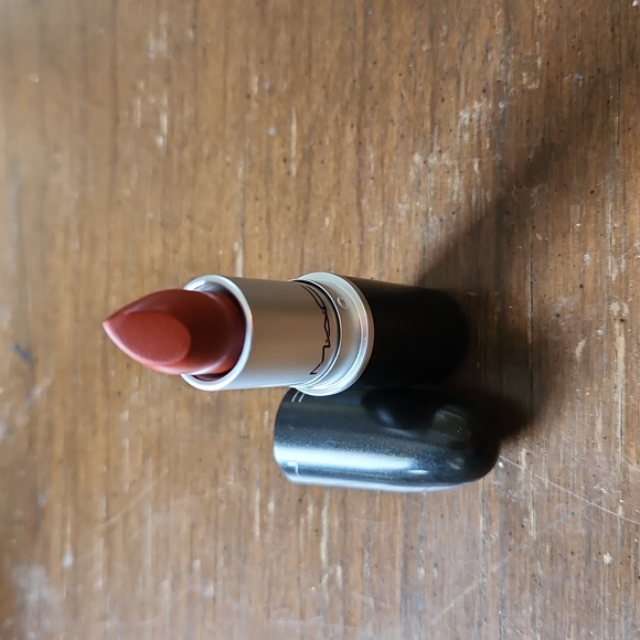 MAC matte lipstick - Picture 4 of 4